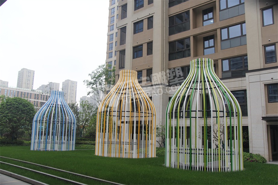 小區(qū)景觀小品創(chuàng)意鳥(niǎo)籠不銹鋼雕塑定制