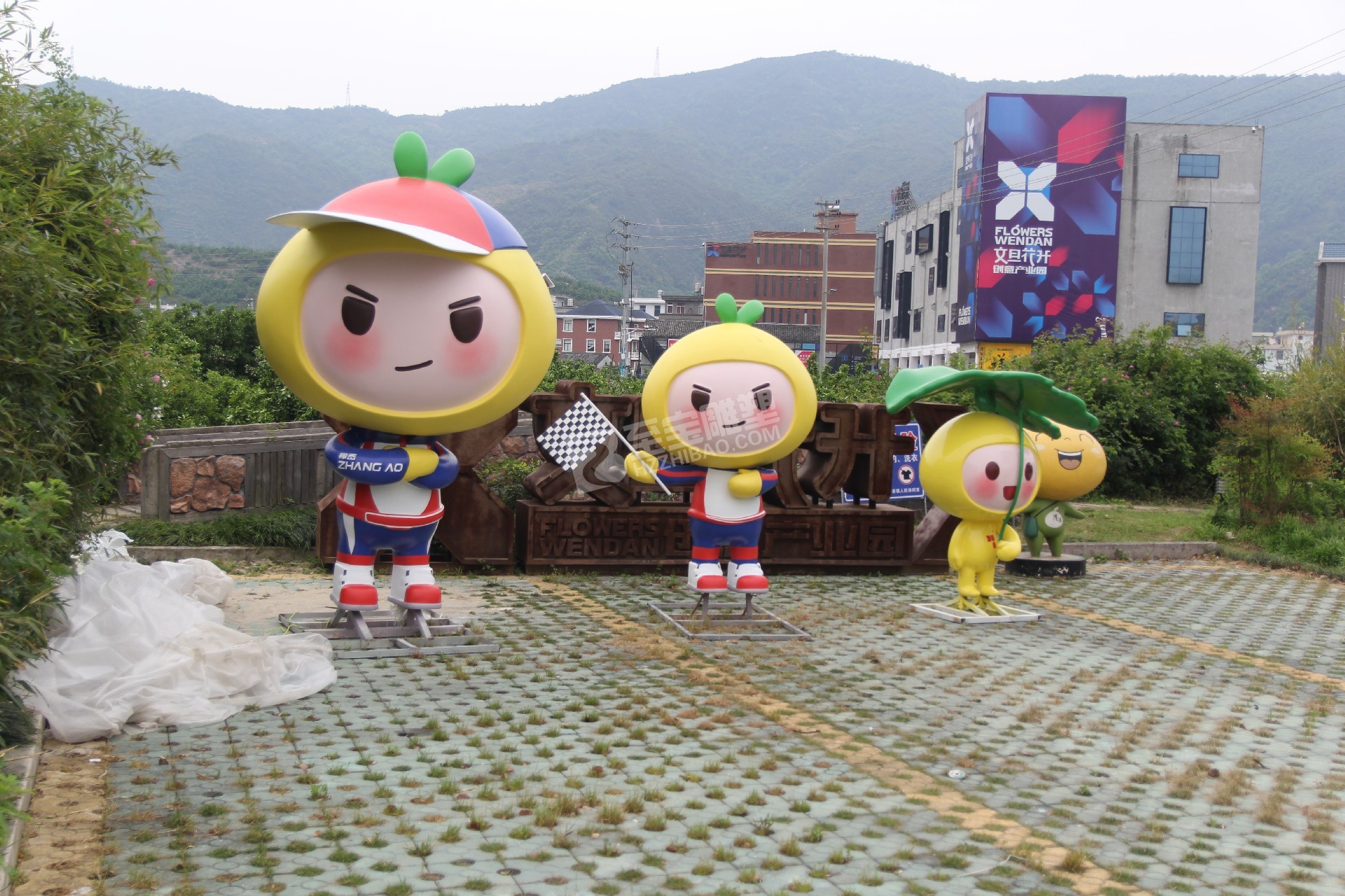 臺(tái)州文旦觀光風(fēng)情帶建設(shè)玻璃鋼IP娃娃雕塑項(xiàng)目